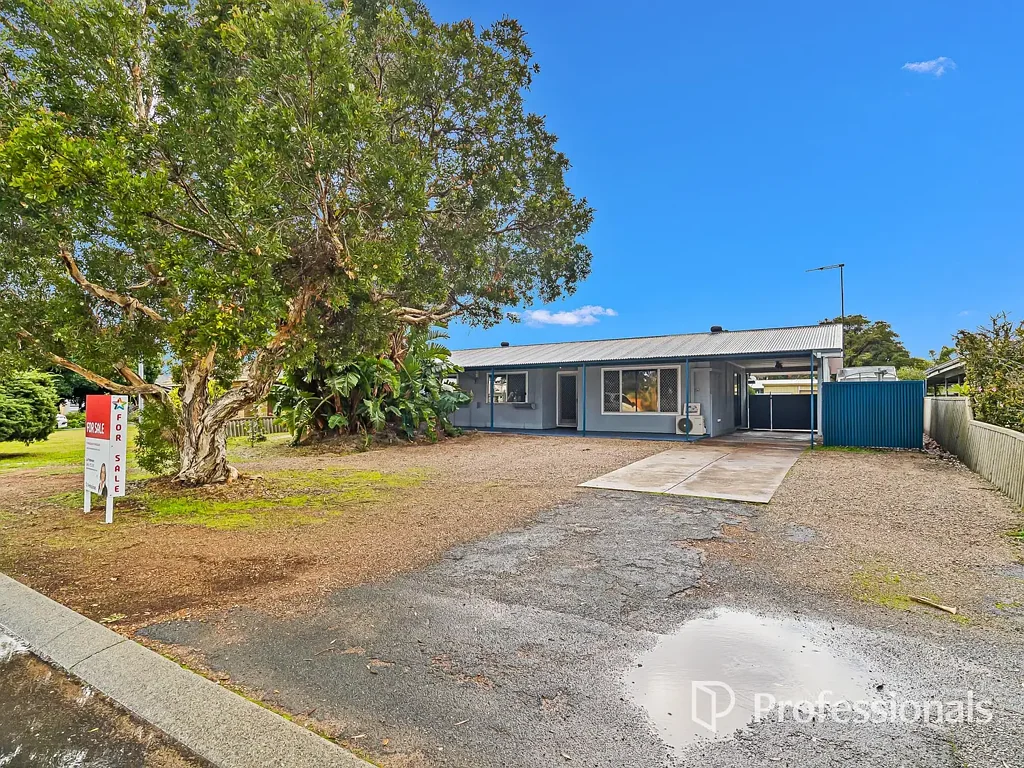 Mandurah 3chambre OPPORTUNITY KNOCKS IN THE HEART OF MANDURAH