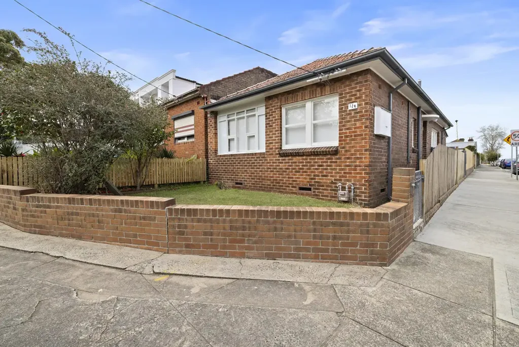124 Coronation Parade, Croydon Park, NSW 2133