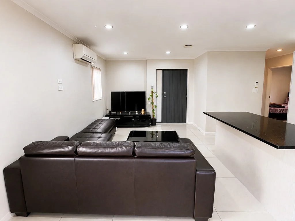 Clover Park, 2 bedrooms