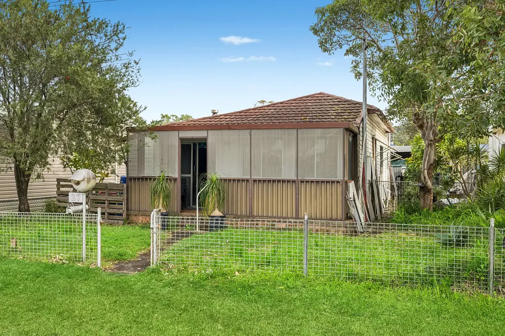 Umina Beach 2غرفة نوم Original home, exceptional opportunity