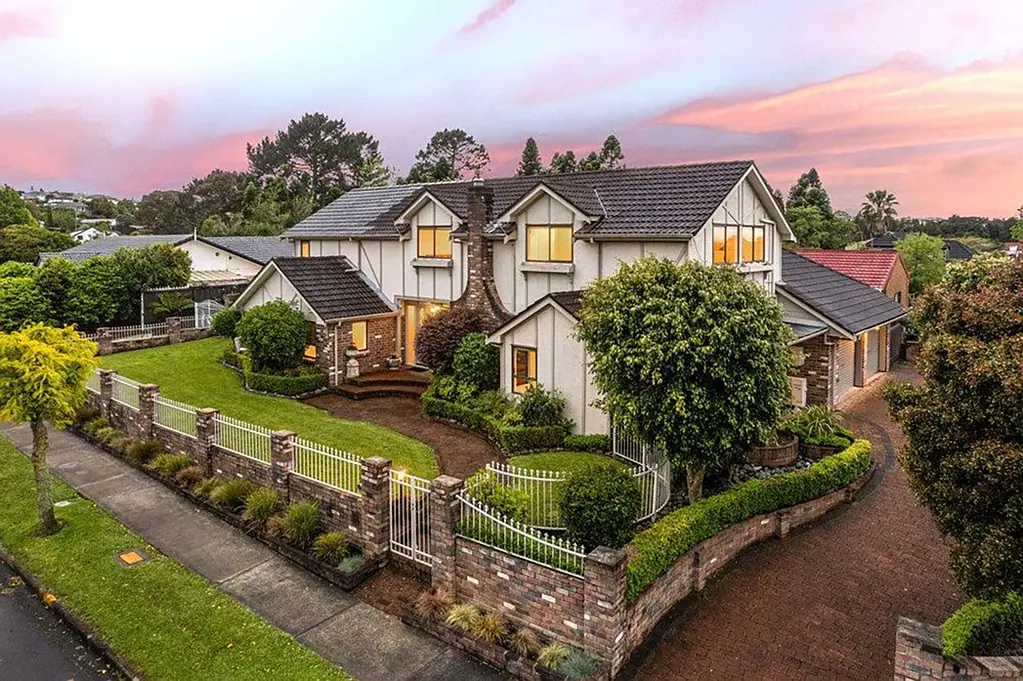 102 Chelsea View Drive, Chatswood, North Shore City, Auckland