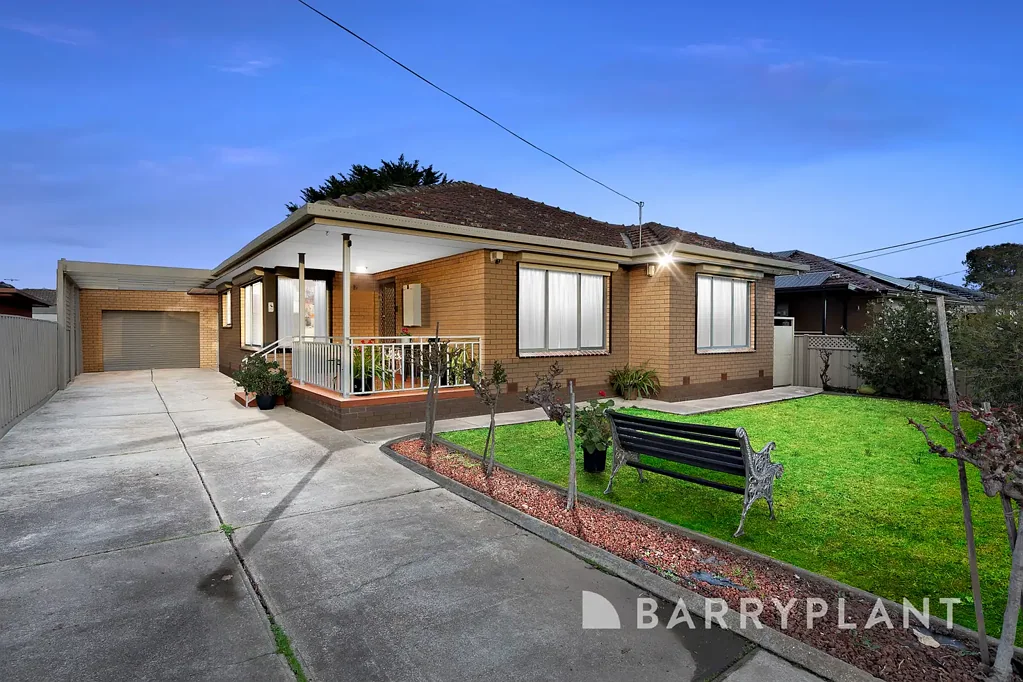 8 Sandra Street, Kings Park, VIC 3021