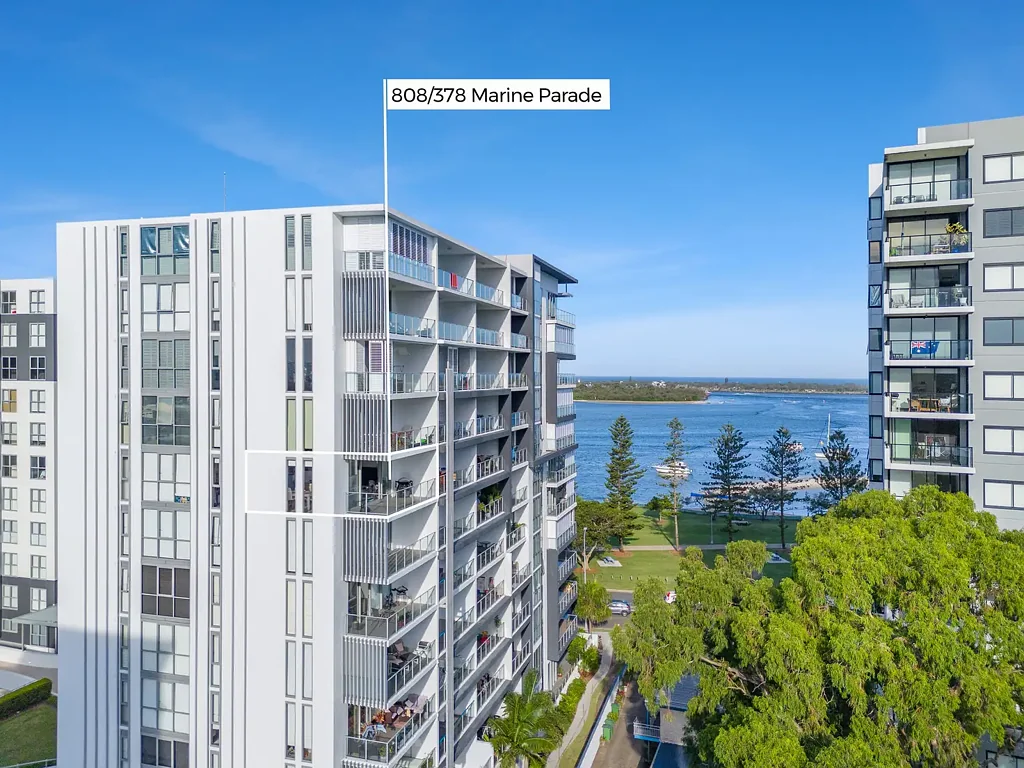 Labrador 2બેડરૂમ EXCEPTIONAL APARTMENT WITH WATER VIEWS!