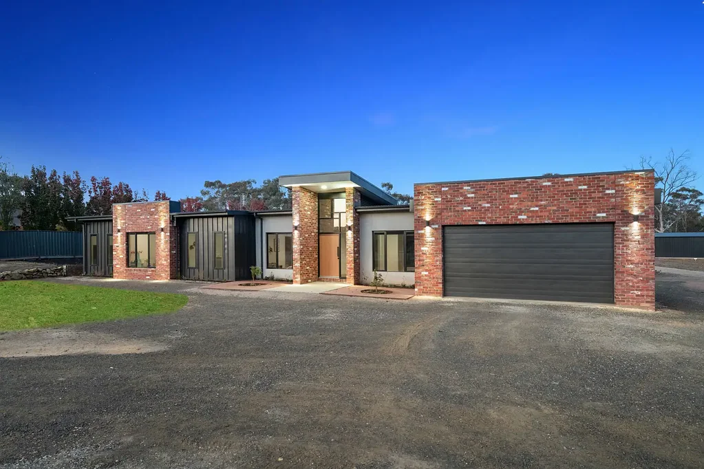 13 Karella Court, Junortoun, VIC 3551