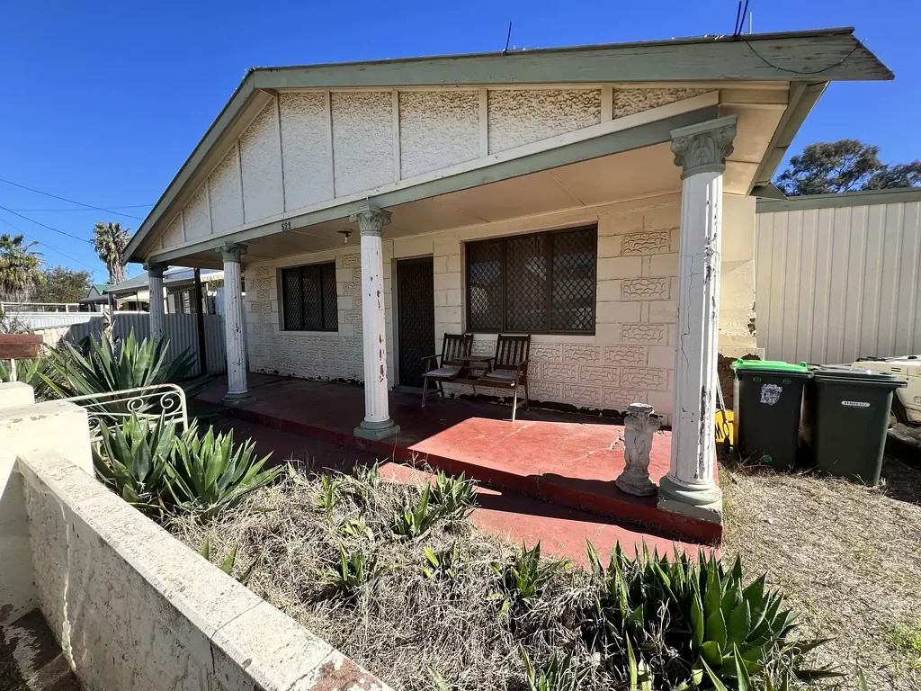 Broken Hill 4 Slaapkamer Calling all Property Flippers