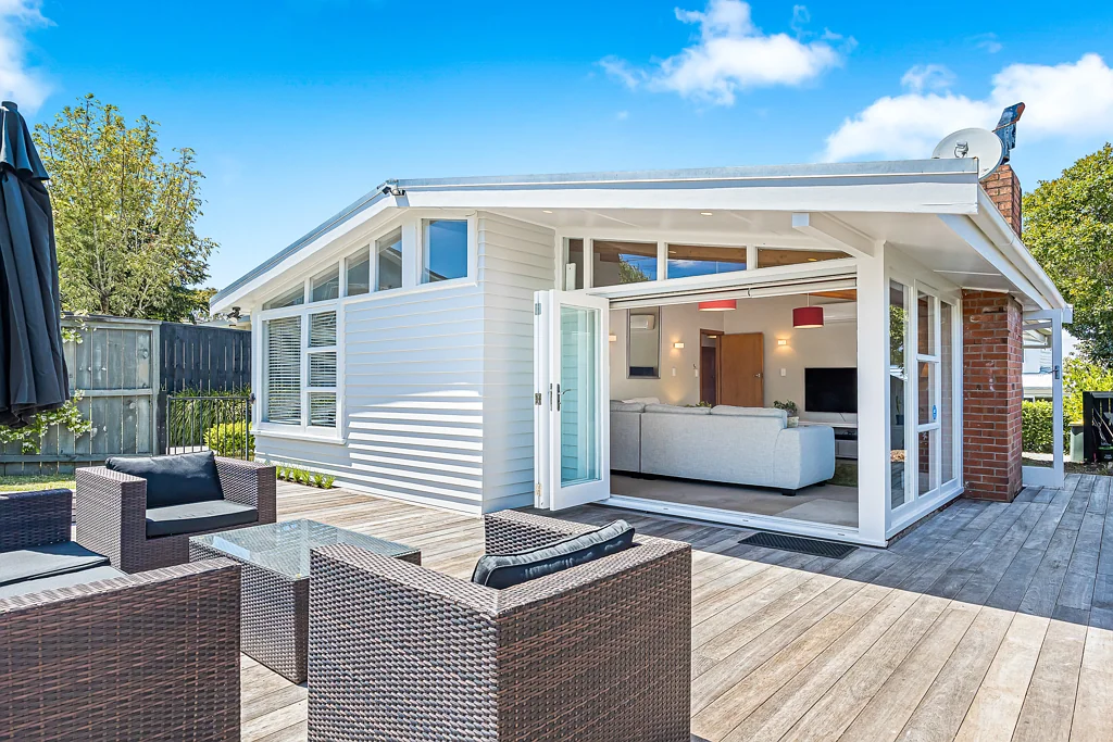 6 Valley View Road, Glenfield, North Shore City, Auckland