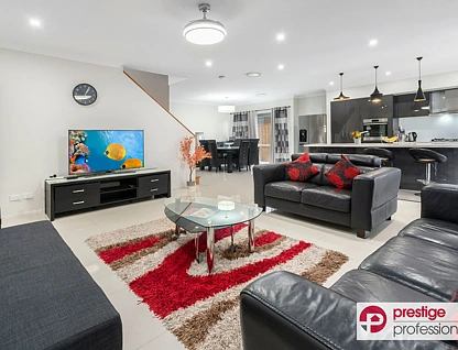 6 Terracotta Road, Moorebank, South Western Suburbs, 4 phòng ngủ, 2 phòng tắm, House