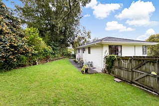 17 Gerontius Glade, Torbay, North Shore City