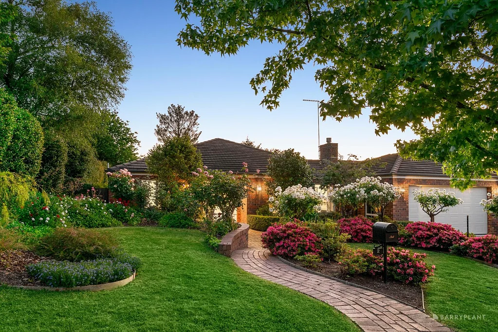 2 Cresthaven Court, Donvale, VIC 3111