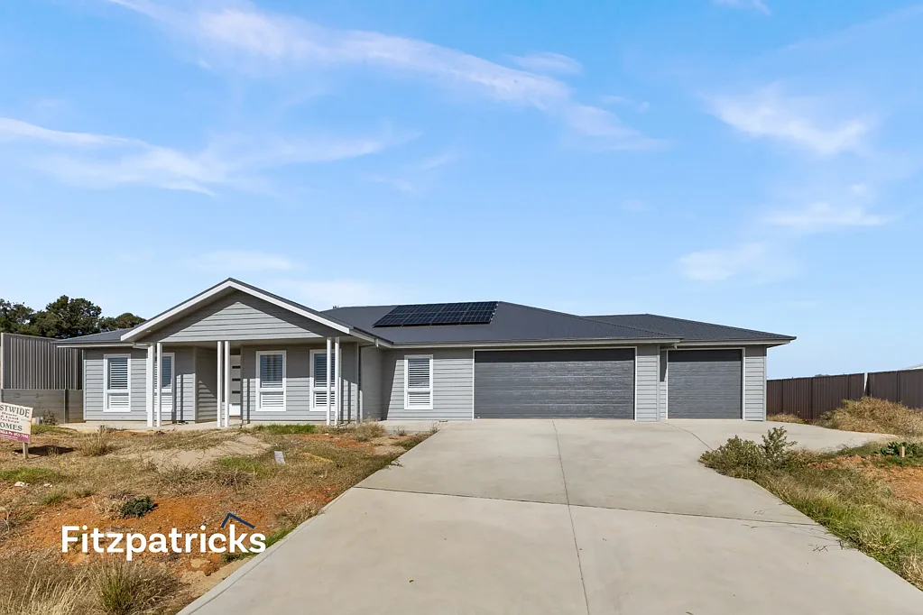 Ladysmith 5 Bedroom New in Ladysmith: Space to Grow