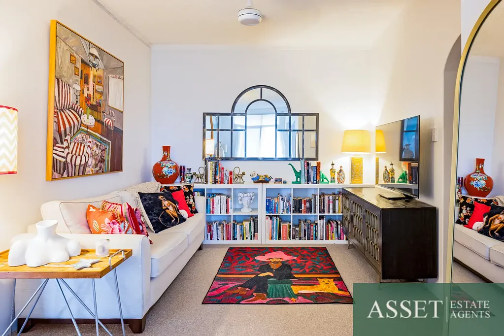 Spectacular apartment within proximity to all amenities