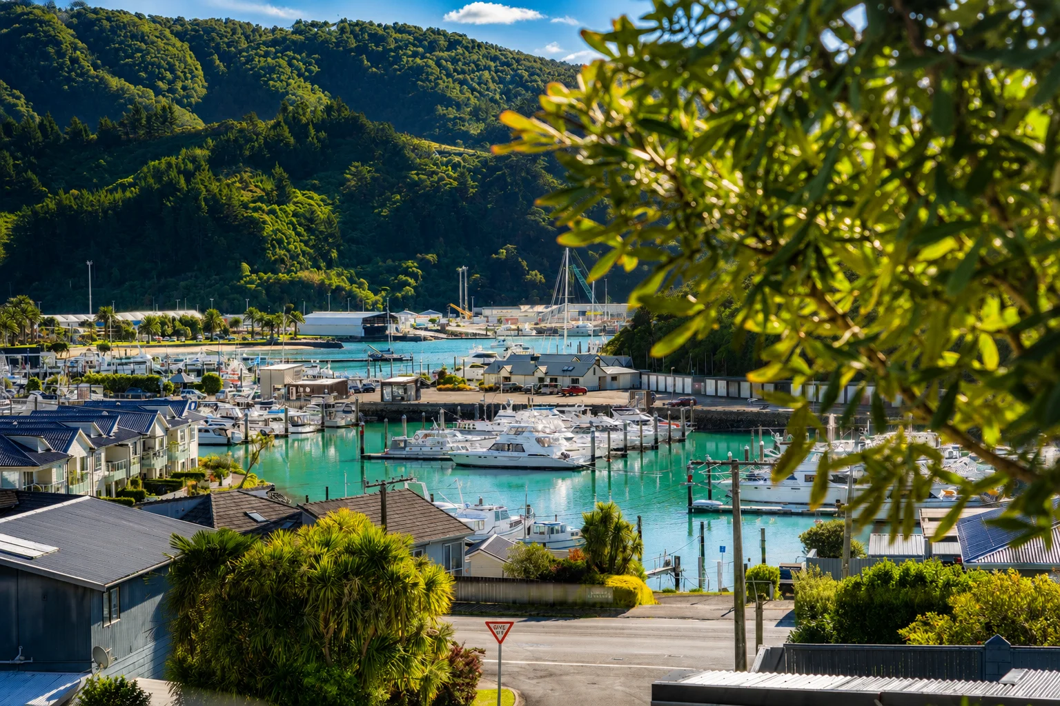 Picton 2房 6A Rutland Street, Picton - Present All Offers
