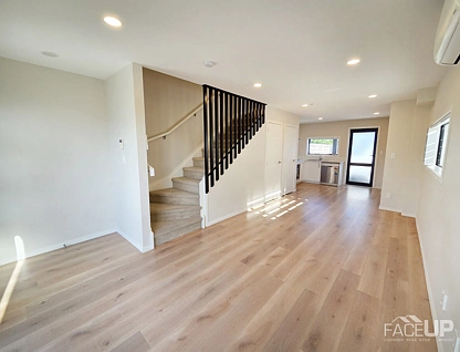 1A Camp X Place, Whenuapai, Waitakere City, 2房, 1浴, Townhouse