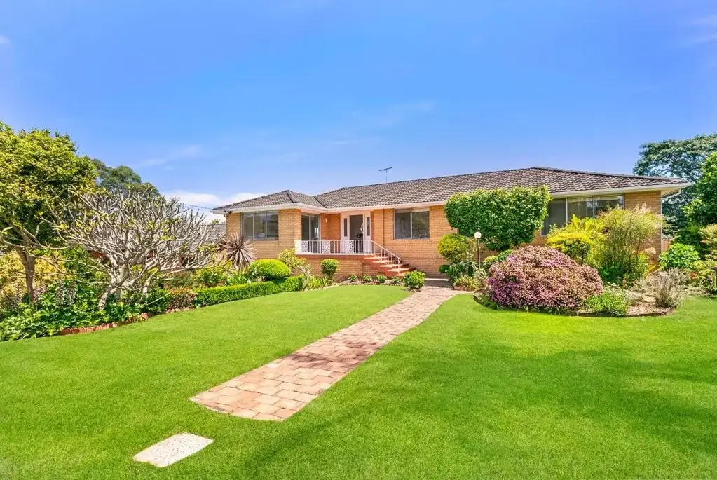 Belrose 5chambre Family Home with Dual Living Option