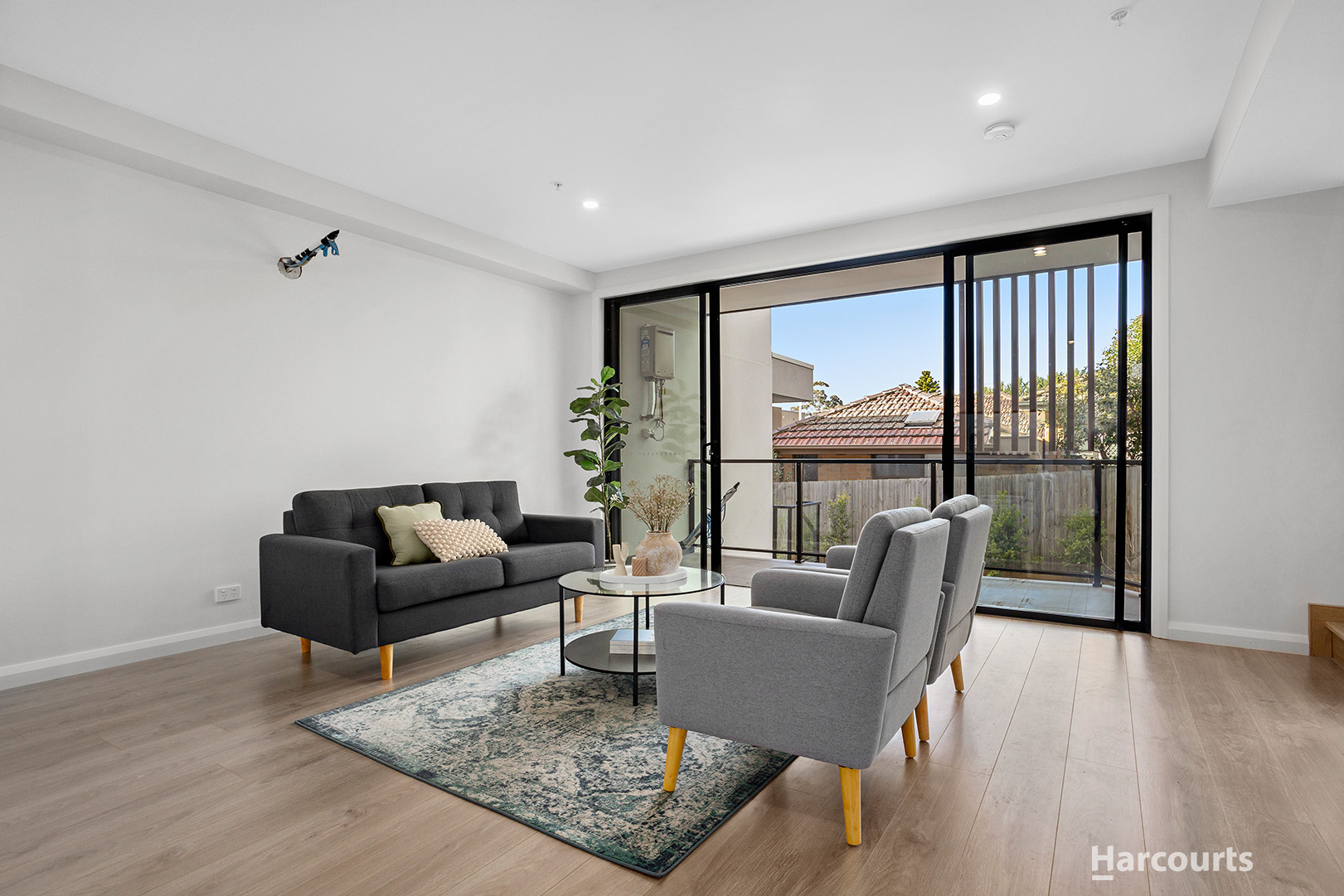 UNIT 11 1-3 FRANK ST, DONCASTER VIC 3108, 0 Kuwarto, 0 Banyo, Townhouse