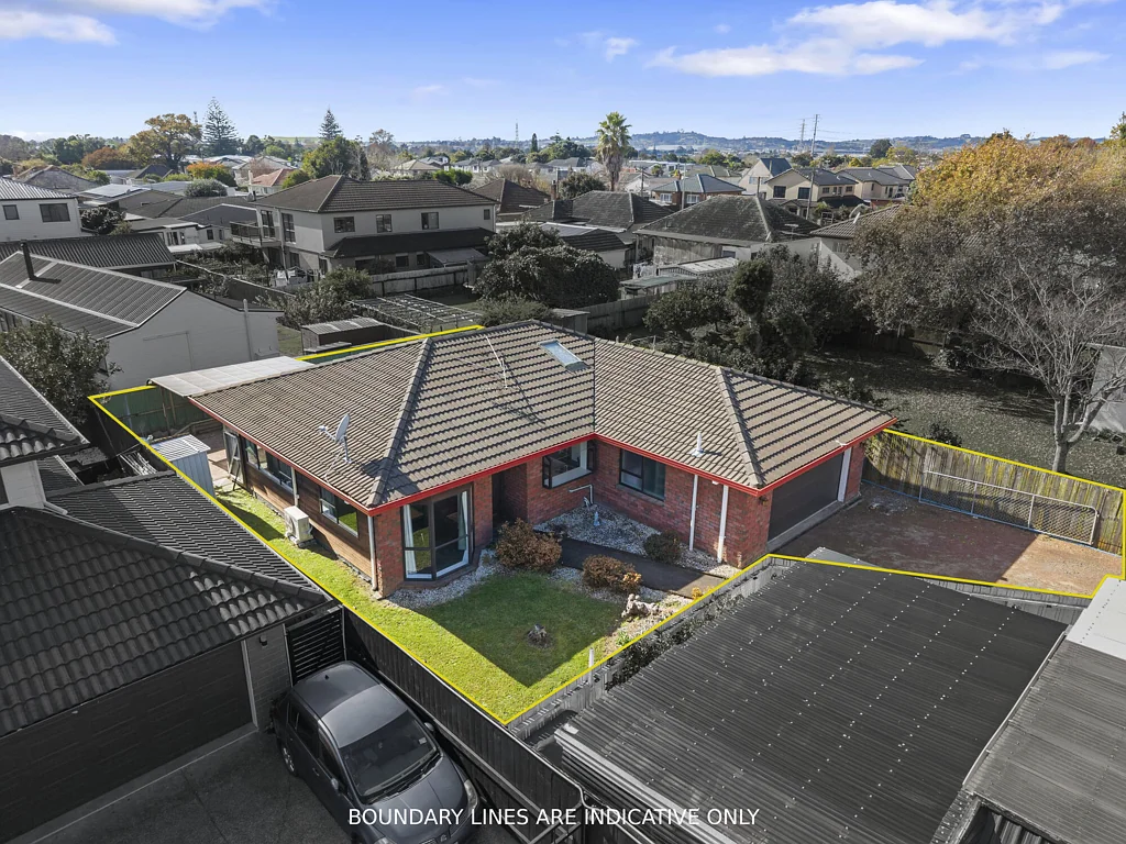 2/10 Hamilton Road, Papatoetoe, Manukau City, Auckland