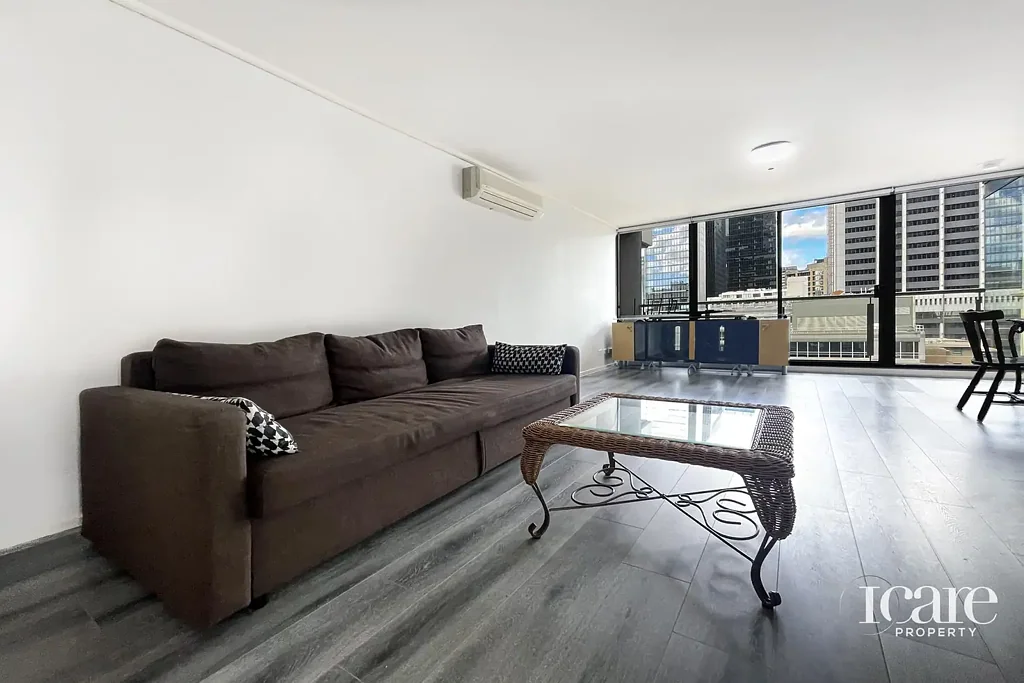 Generous Size Apartment at City Point
