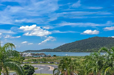 Airlie Beach 2 Slaapkamer Flexible Coastal Investment Opportunity in Airlie Beach