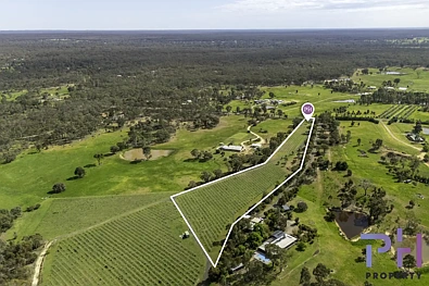 Strathfieldsaye 5-ACRE TREE CHANGE WITH A DIFFERENCE