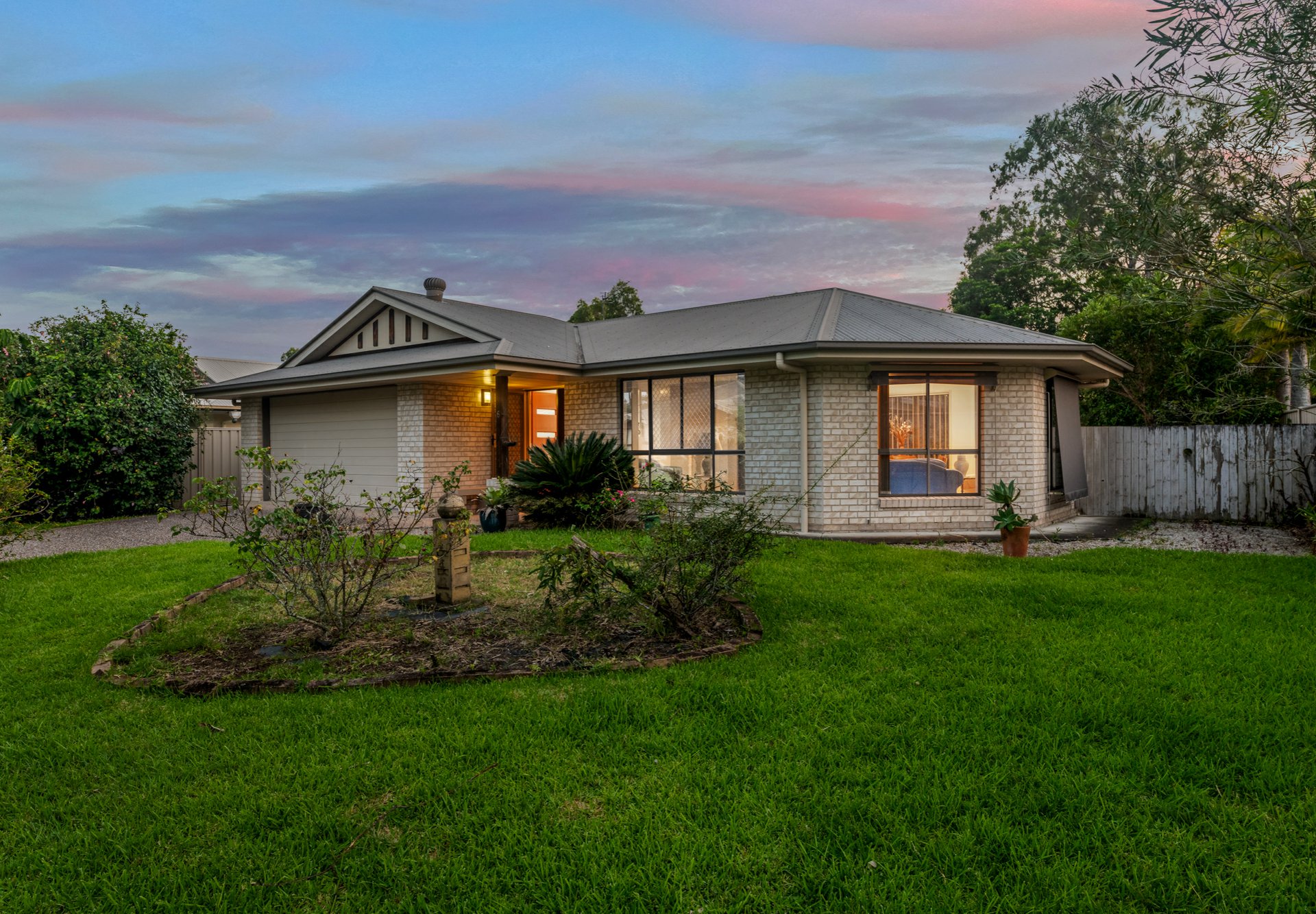 6 EARL CT, LANDSBOROUGH QLD 4550, 0 habitaciones, 0 baños, House