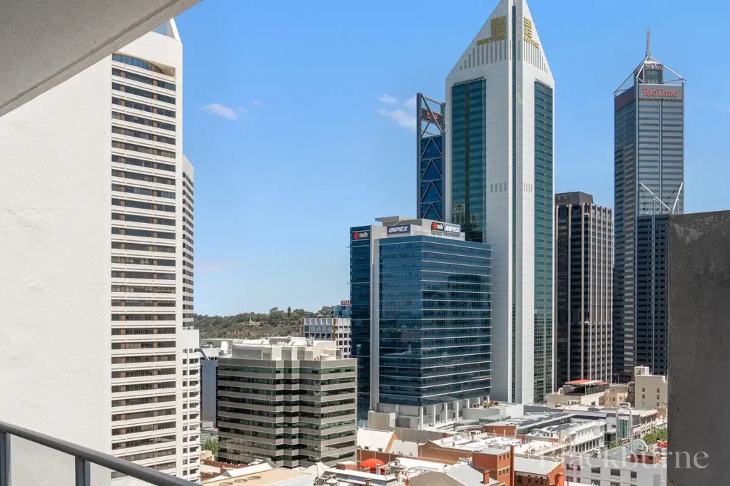 Perth 3房  Prime Inner-City Living Awaits at Exclusive Equus Apartments