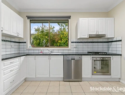 4 James Street, Moe, VIC 3825, 4房, 2浴, House