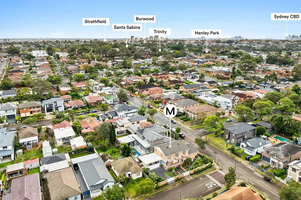 Strathfield South 4 Slaapkamer Generous Family Residence