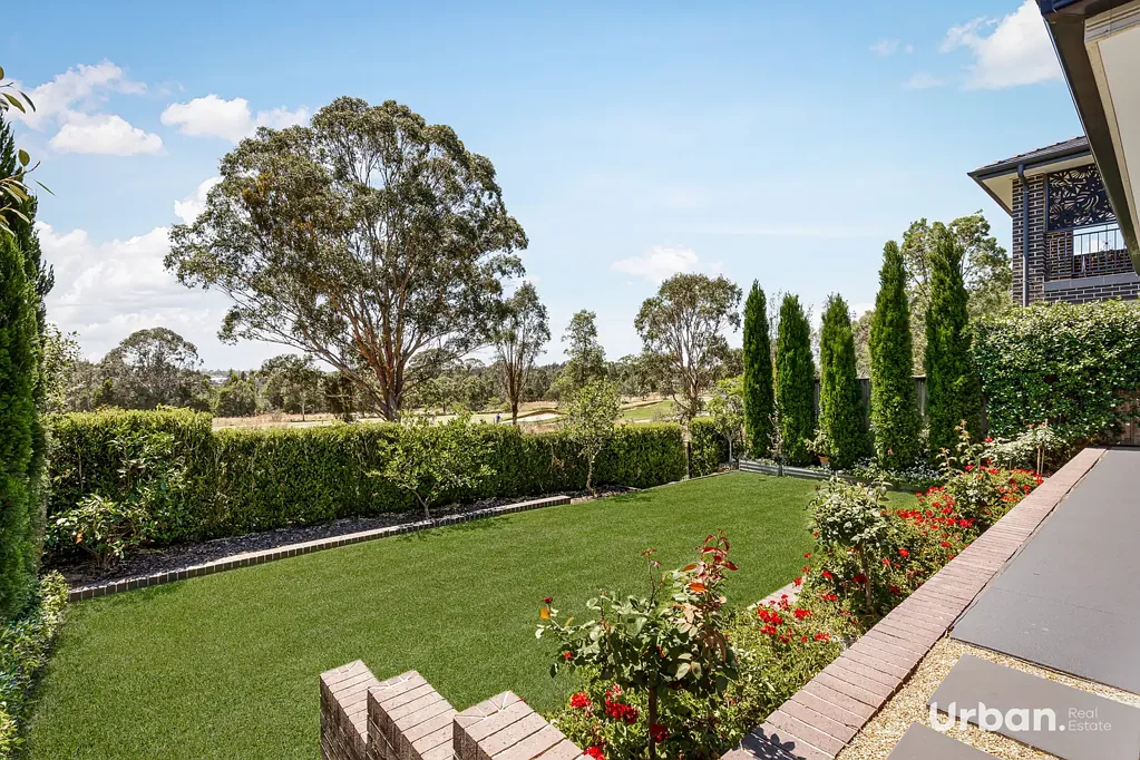 Colebee 4 Bedroom Prestige Fairway Living on the 18th – A Rare Colebee Offering