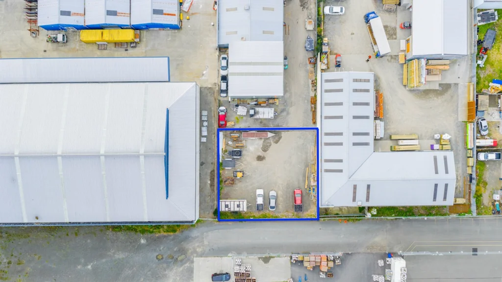 Onekawa Secure Yard in Niven Street