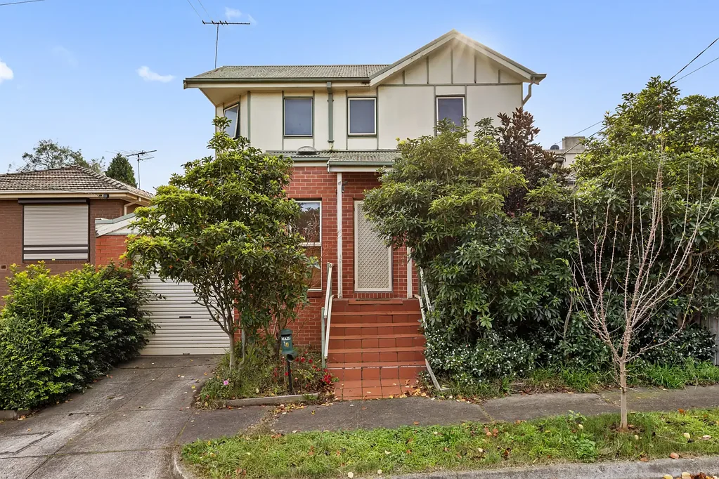 Stylish, Low-Maintenance Living in a Peaceful Coburg North Setting