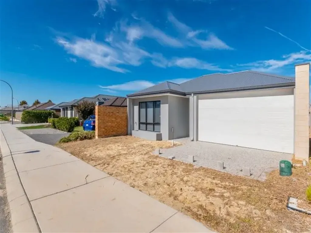 "Stunning 4 Bedroom House for Rent in the Highly Desired Brabham Community!"