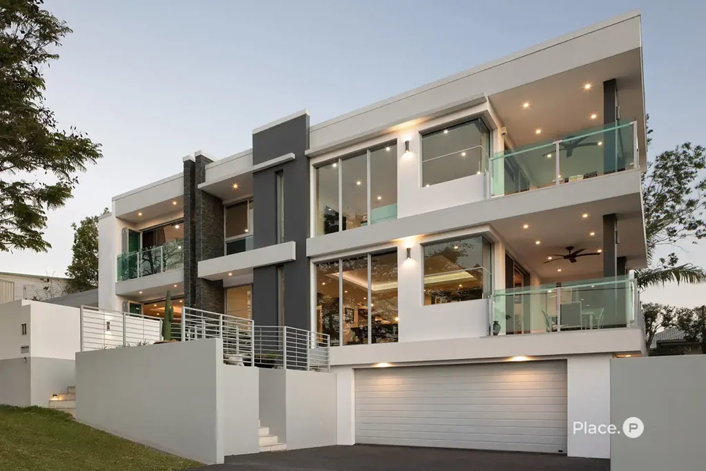 Coorparoo 6ਬੈੱਡਰੂਮ Iconic Coorparoo Residence with Elevated Entertaining