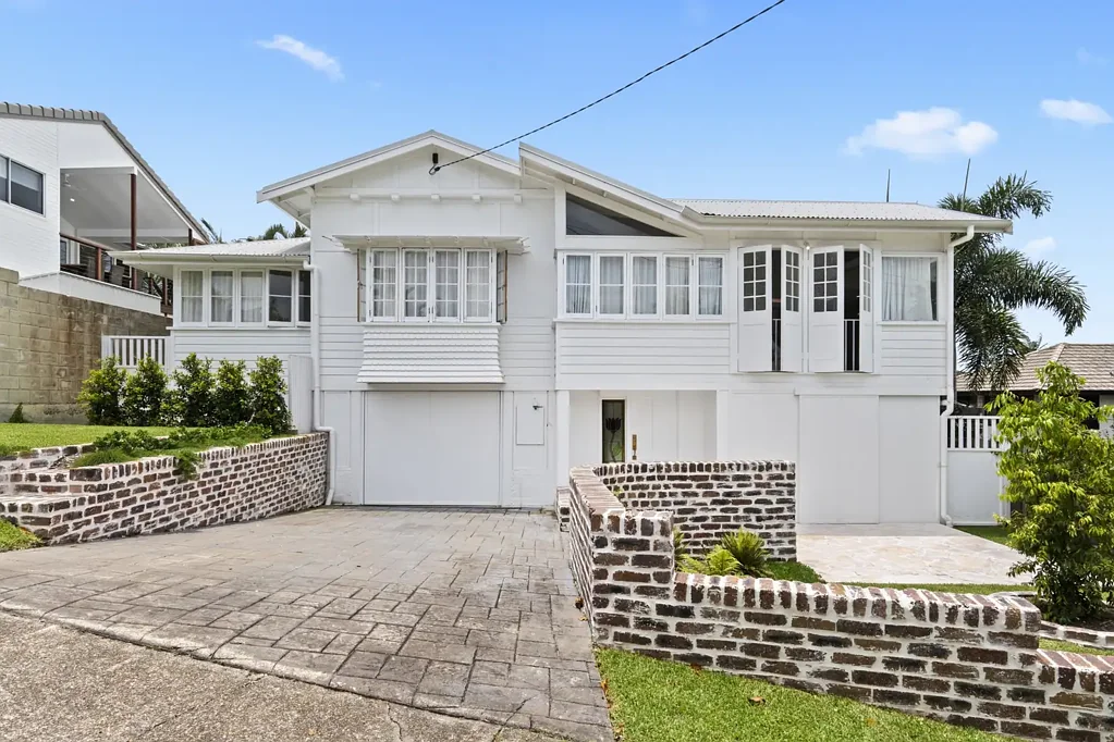 The classic Queensland Beach Home
