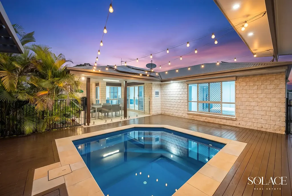 Tannum Sands 4બેડરૂમ Executive home with Resort-Inspired Entertaining in Tannum Sands!