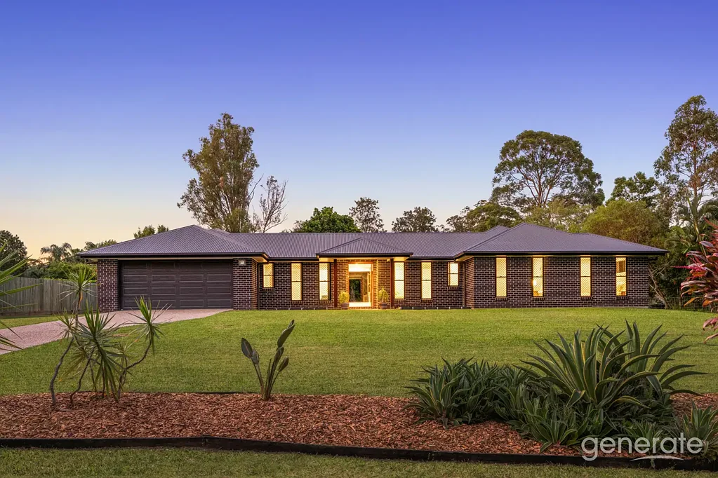 Bellmere 4Moenga Quality, Sophistication, Luxury!  8kW Solar!  Your Dream Acreage Home Awaits!