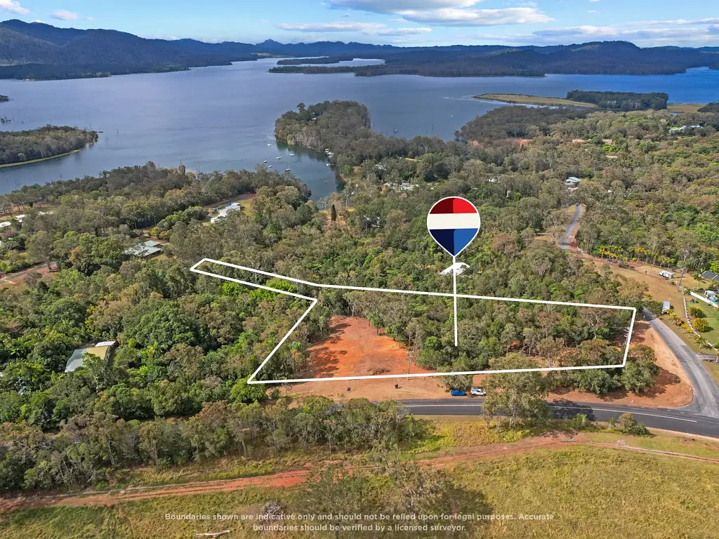 Tinaroo A Rare Lifestyle Opportunity with Stunning Lake Views