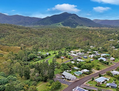 87 Heusman Street, Mount Perry, Wide Bay, 7 habitaciones, 10 baños, House