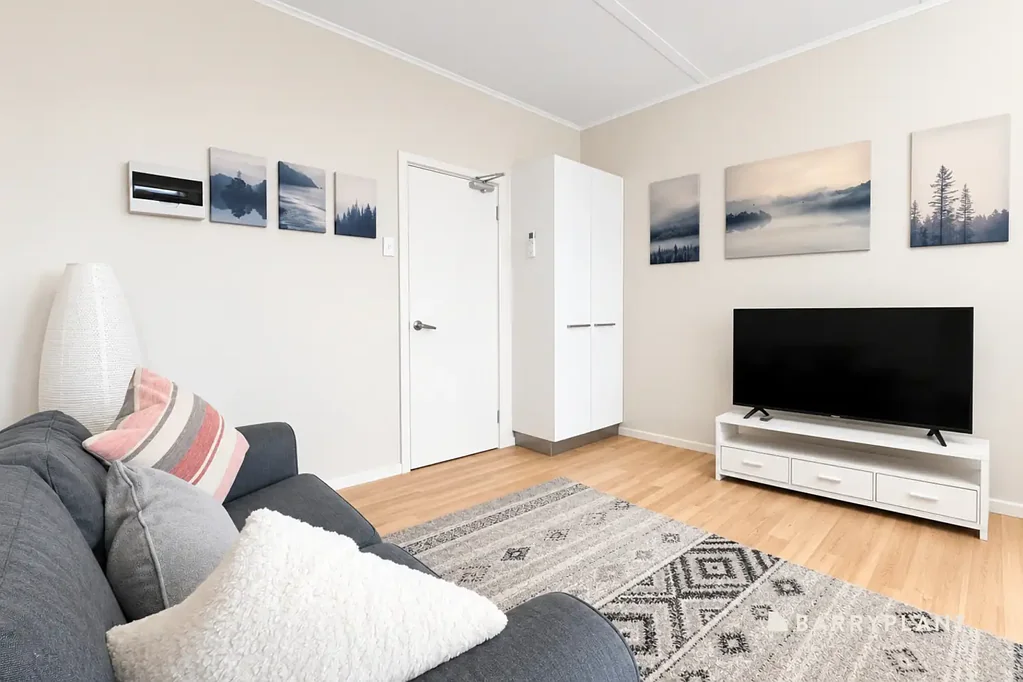Furnished One Bedroom Apartment in Convenient Morwell Location