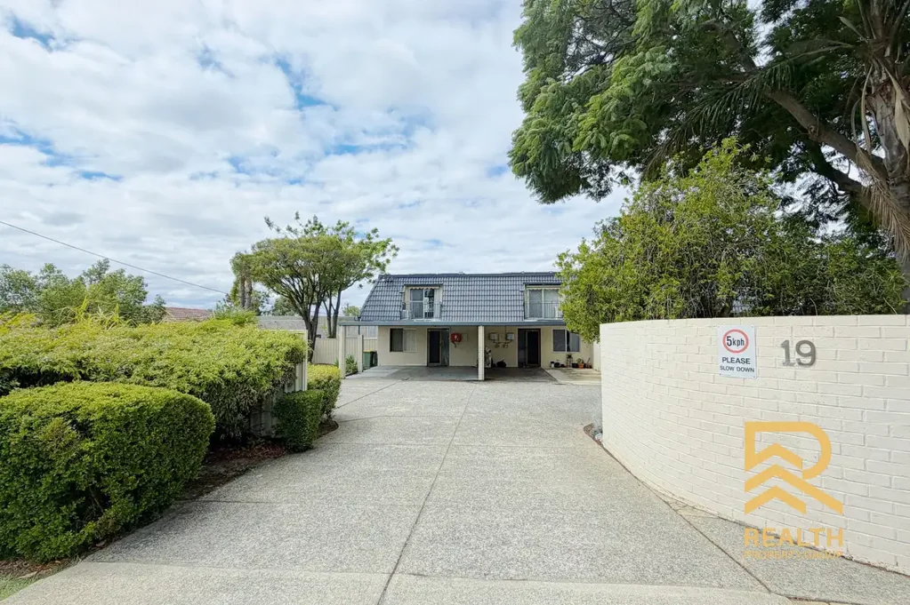 Lovely Family Home in Prime Locale-RHSZ