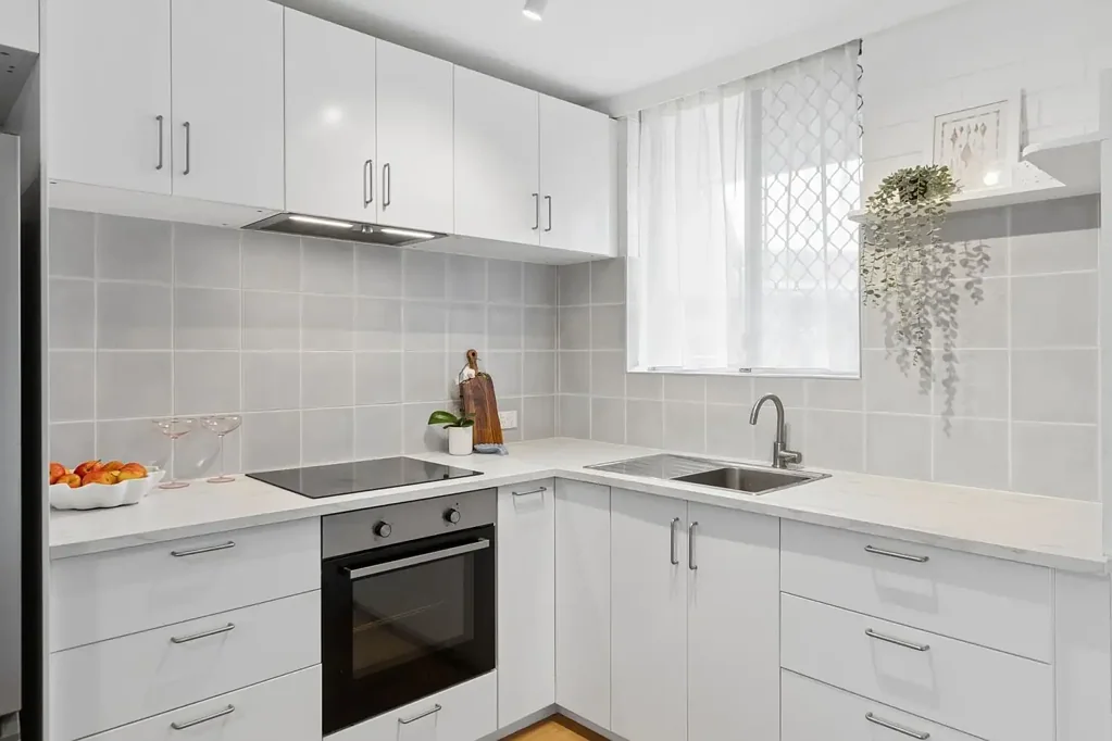 Wembley 2房  Beautifully Renovated with Leafy Views & Lake Lifestyle