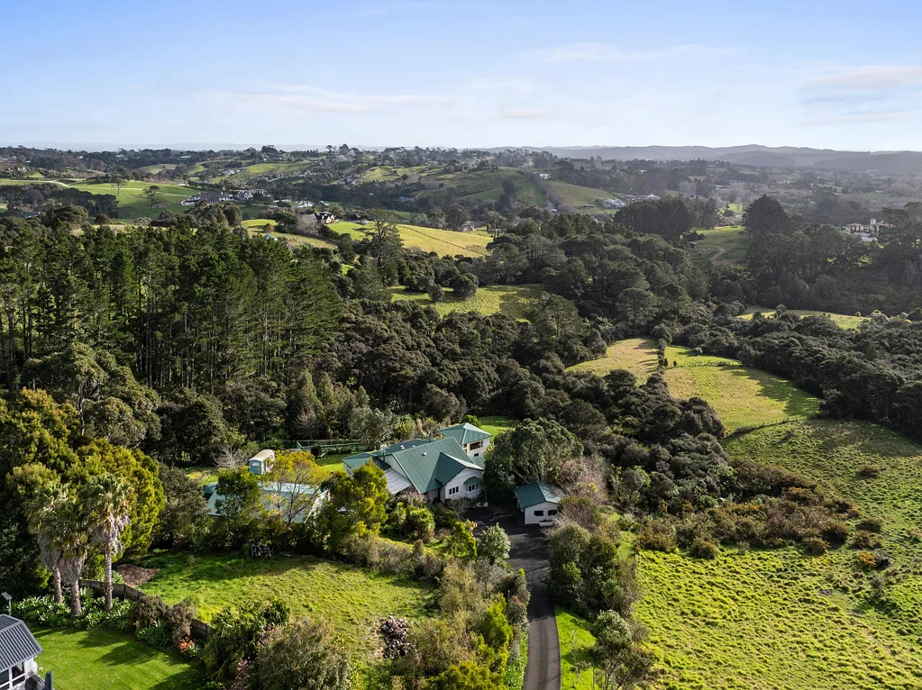 Coatesville 5 Slaapkamer Charming Coatesville Villa - Calling all buyers!