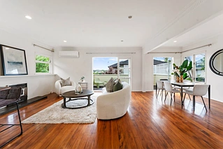 5 Quebec Road, Milford, North Shore City