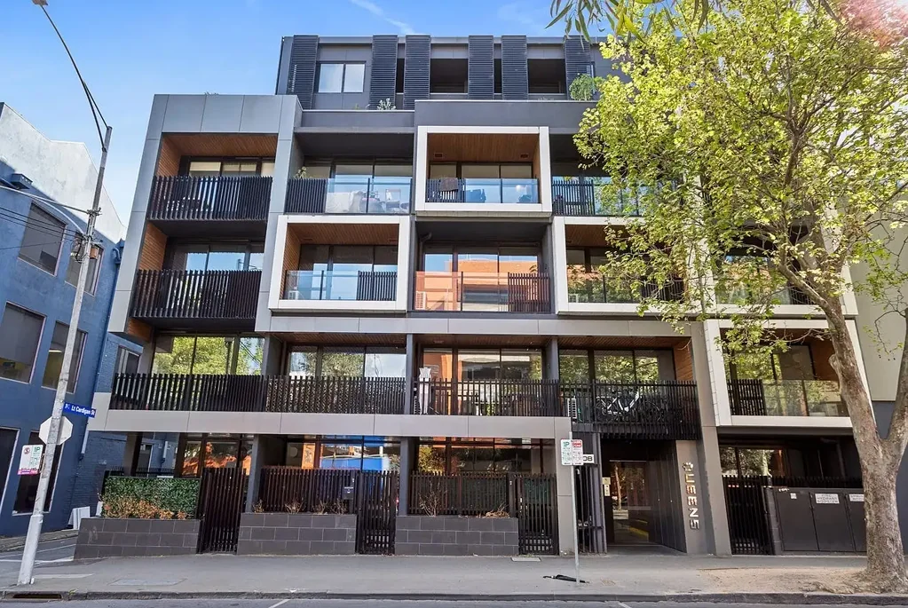 Fully Furnished Living at Prime Carlton Location