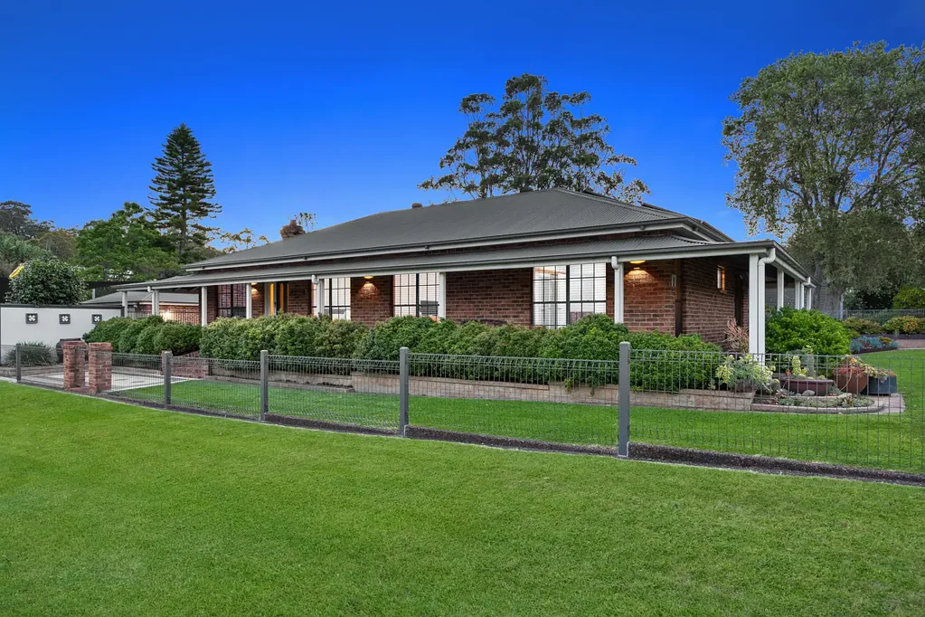 17 The Broadway, Killingworth, NSW 2278