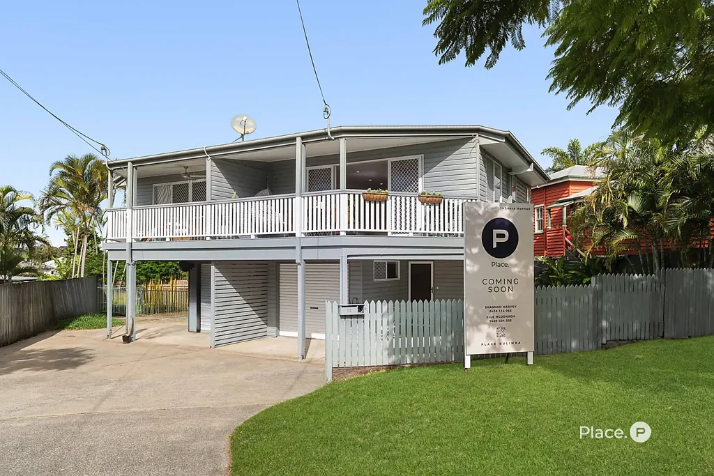 Hawthorne 2कमरा Private Freehold Living with a Pool, No Body Corporate & an Unbeatable Hawthorne Lifestyle