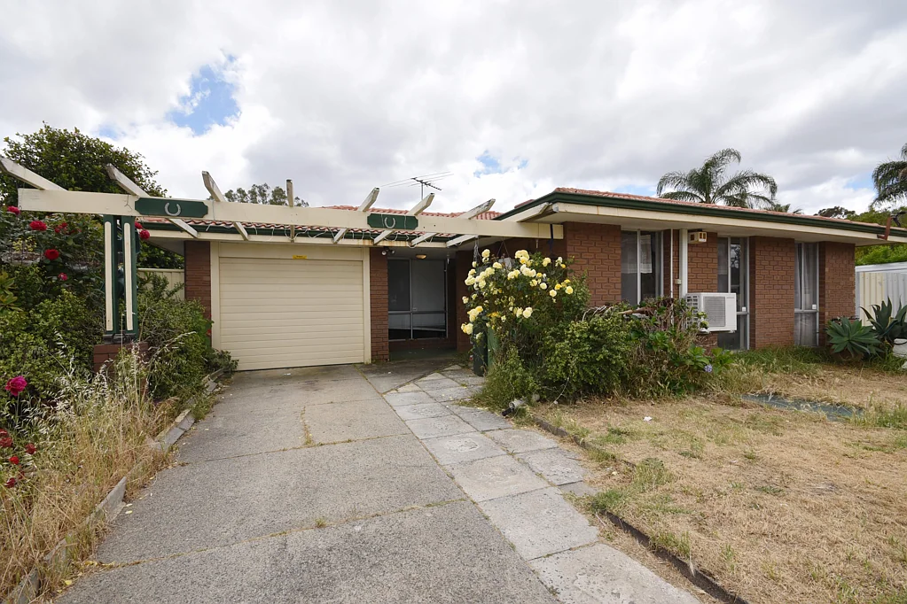 42 Redtingle Road, Camillo, WA 6111