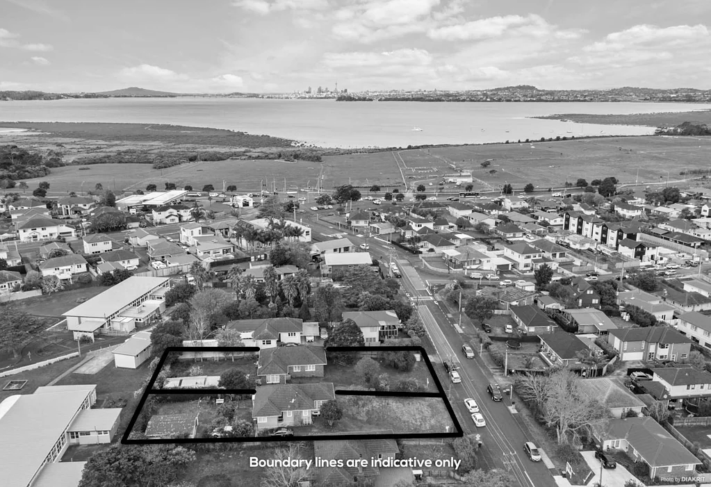 11 & 13 Toru Street, Te Atatu Peninsula, Waitakere City, Auckland