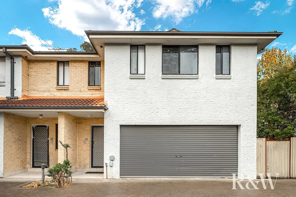 Rooty Hill 4Kwarto Large 4 Bedroom Townhouse in North Rooty Hill (260m2)