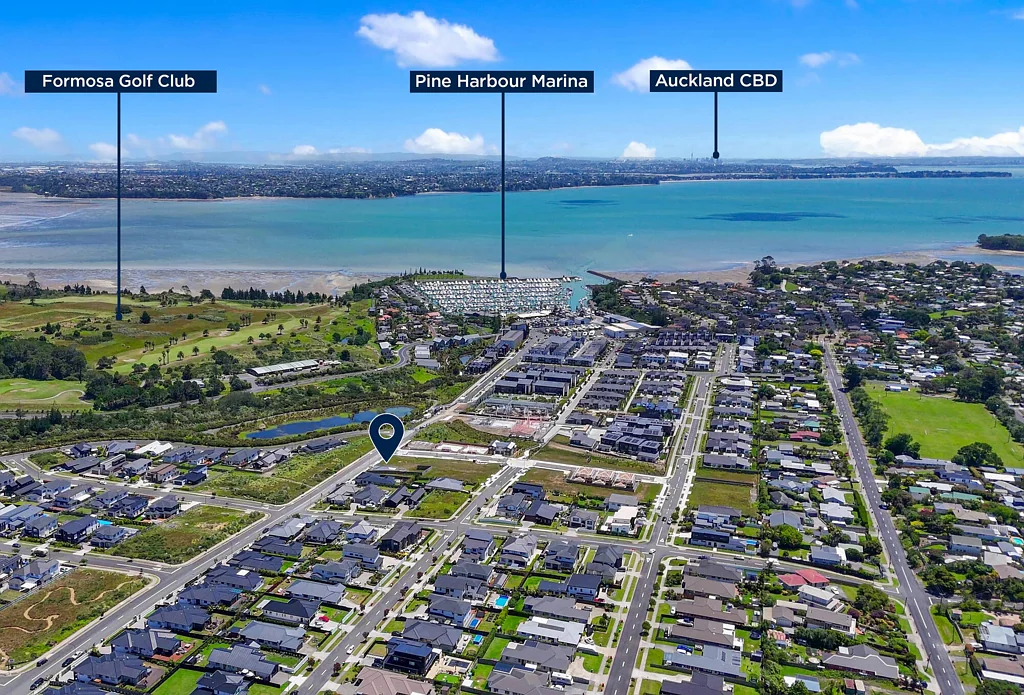 Beachlands  Close to everything