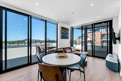 54/17 Captain Cook Crescent, Griffith, ACT 2603, 2 slaapkamers, 2 badkamers, Apartment